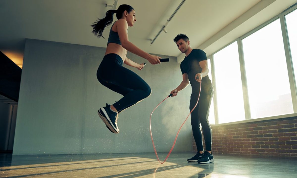 découvrez notre programme corde à sauter conçu pour maigrir rapidement et tonifier votre corps grâce à des séances efficaces et adaptées à tous les niveaux.